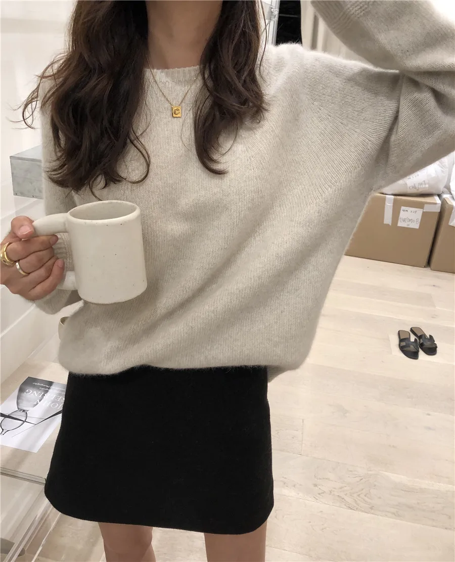 

raglan sleeve ladies sweater loose short base sweater Autumn and winter new thick cashmere sweater round neck