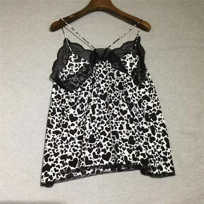 Женский кружевной топ с сердечками v образным вырезом и тонкими бретельками