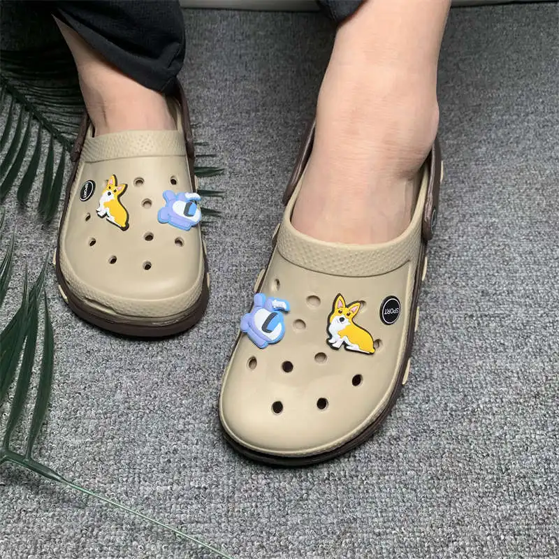 

Swimming Shoes Mocassin Luxury Sandals Massive Sole Foot Massage Slippers Punk Leather Sandals Man Walking Tennis Spot Shos Boy