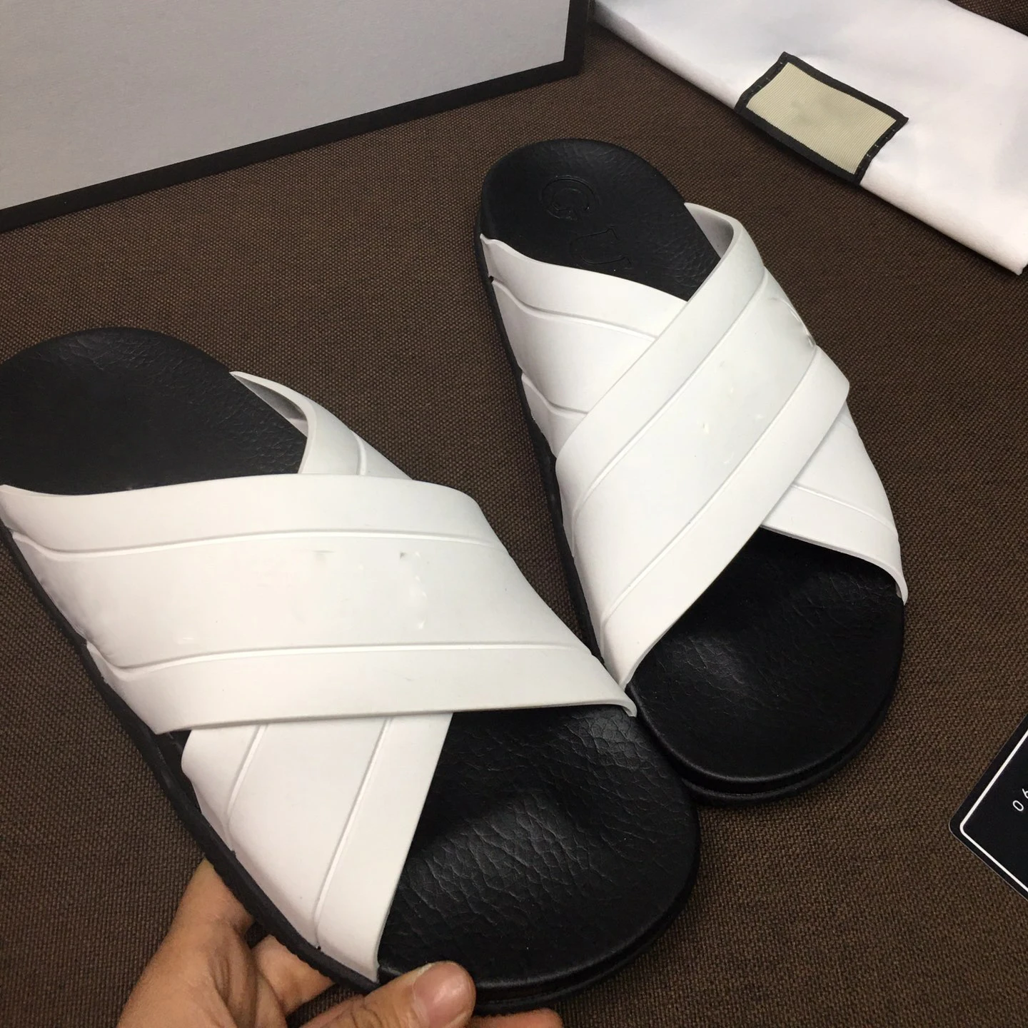 

Роскошные дизайнерские ботинки, женская рабочая обувь для женщин 2021, женская обувь, уличная дизайнерская обувь, сандалии, спортивные кроссо...