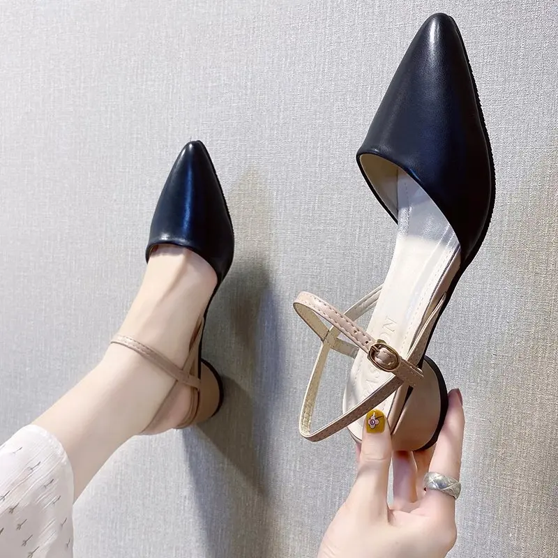 

Women's sandals with pointed head, middle heel and thick heel sandals