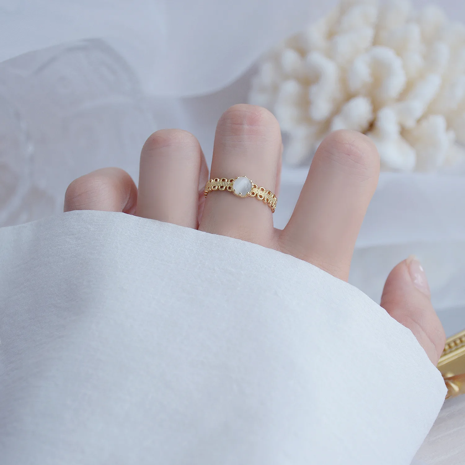 

Ins Hot Sale 14K Real Gold Micro-inlaid Zircon Opal Temperament Open Design Ring for Women