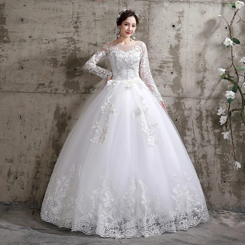 

VLNUO NISA 's dreamy dress with lace embroidery with O neck and long sleeves