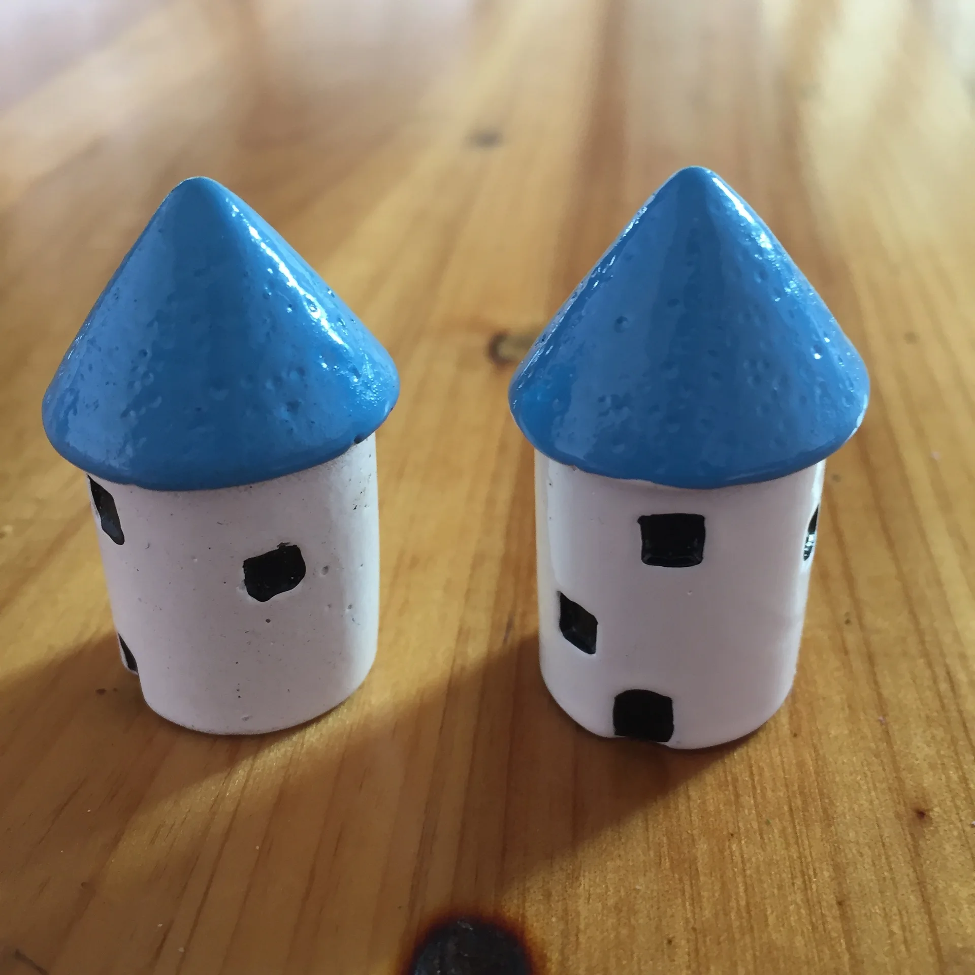 

Mini Castle Church Moss Micro Landscape Decoration Resin Micro Decoration Home Decoration miniature garden