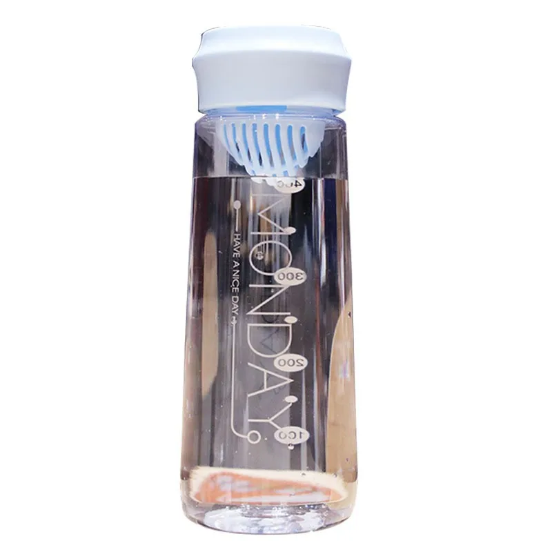 Простая и свежая пластиковая чашка с фильтрующей веревкой высокотемпературная