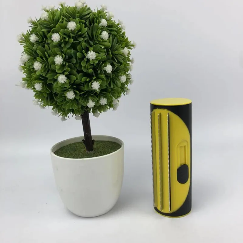 

Pet Hair Remover Lint Roller Dog Cat Puppy Cleaning Brush Dogs Cats Hair Sofa Carpet Cleaner Brushes Pets Products Hair Brushes