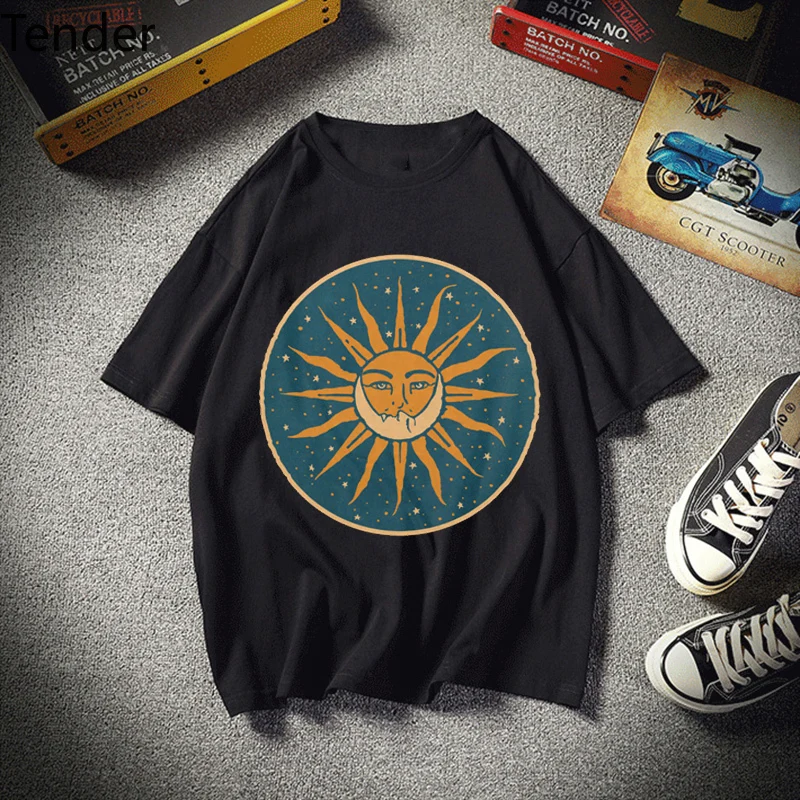 

New Sun And Moon Graphic Funny T Shirt Women Casual Summer Oversized Printed T-Shirt Women Homme Tee Shirt 2021 Korea