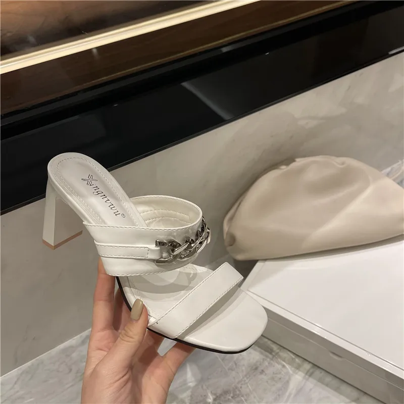 

2021 Women's Sandals Summer New Fashion Metal Chain Slides Shoes High Heel Beach Sandals Women Outside Leisure Flip Flops