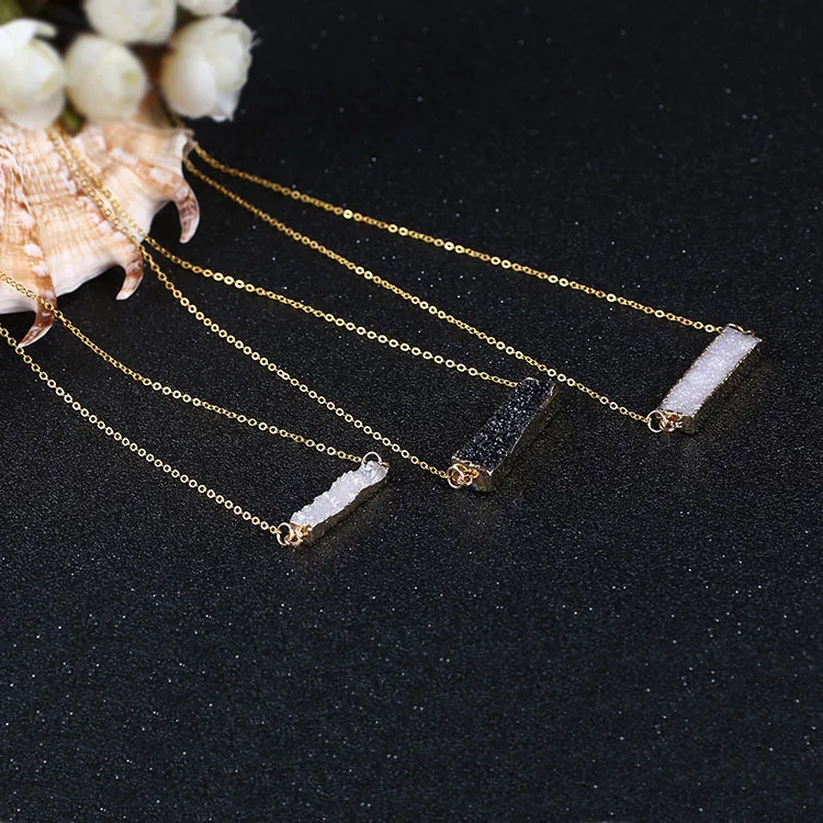 

Plated Gold Agate Druzy Pendant Necklace