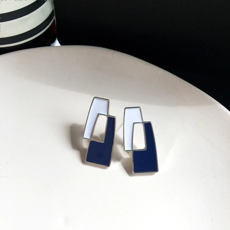 S925 иглы для женщин ювелирные серьги Личность Дизайн два тона Цвет черно белый