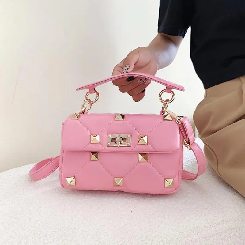 

Lnv Pink Rivet Stitching Luxury Designer Handbag 2021 New Vintage Small Shoulder Bag Messenger Bag For Women Shopper Bags