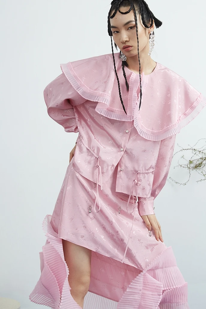 

SuperAen 2021 Fashion New Design Women Spring Summer Jacquer Embossed Lace Sweet Big Collar Loose Pink Blouse
