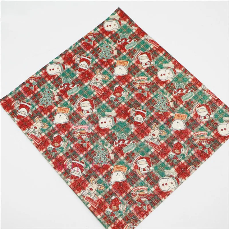 Синтетическая кожаная ткань с рождественским рисунком 20 х22 см | Дом и сад