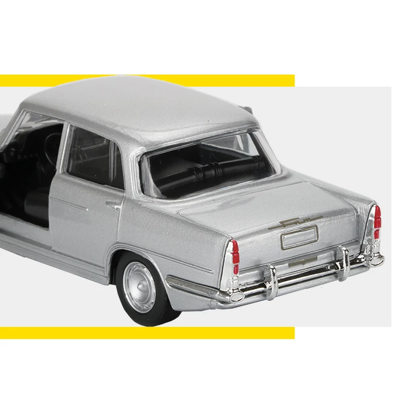 Классическая игрушечная машинка из сплава в масштабе 1:43 модели автомобилей