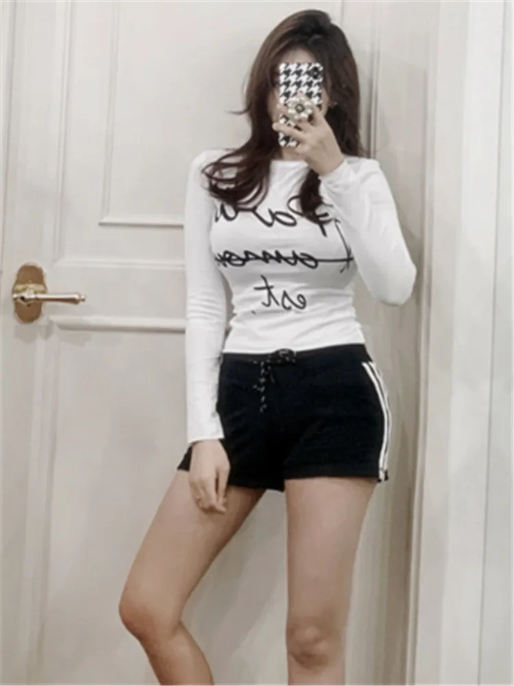 Новая весенняя Сексуальная футболка Женская эластичная в Корейском стиле