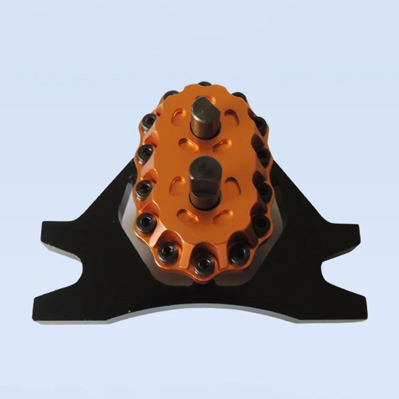 полностью металлический че