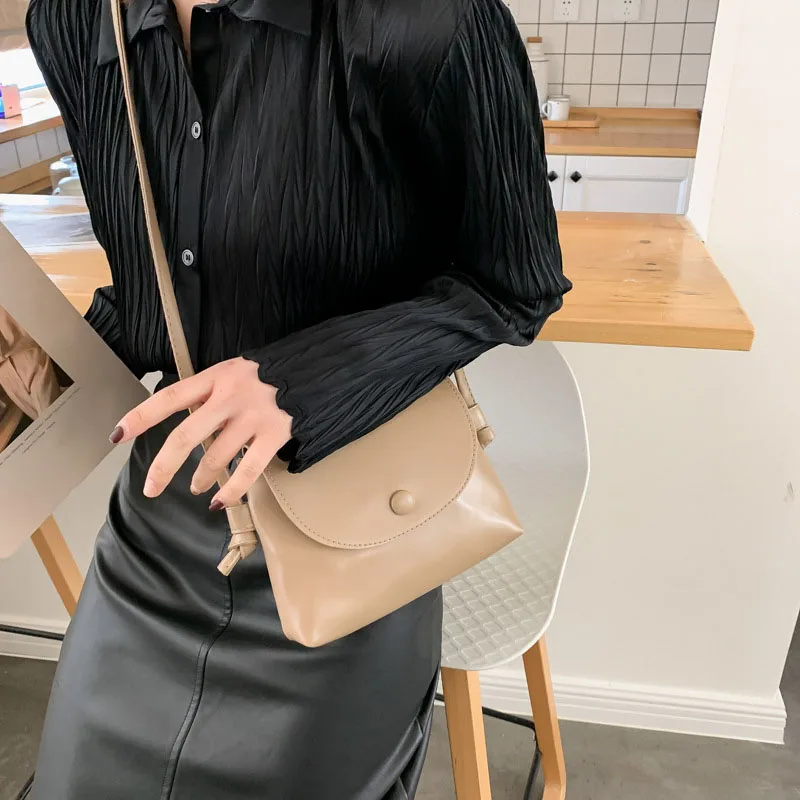 

Hot Selling Fashion Simple Female Bags Ins Wild Korean Version of One shoulder Messenger Small Square Bag