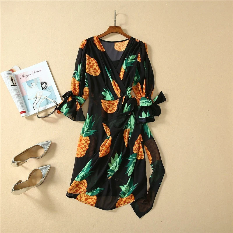 

2020 Fashion Summer Dress Women's Dress V-neck 3/4 sleeve Pineapple Print Up Black Holiday Sexy Mini Dresses New