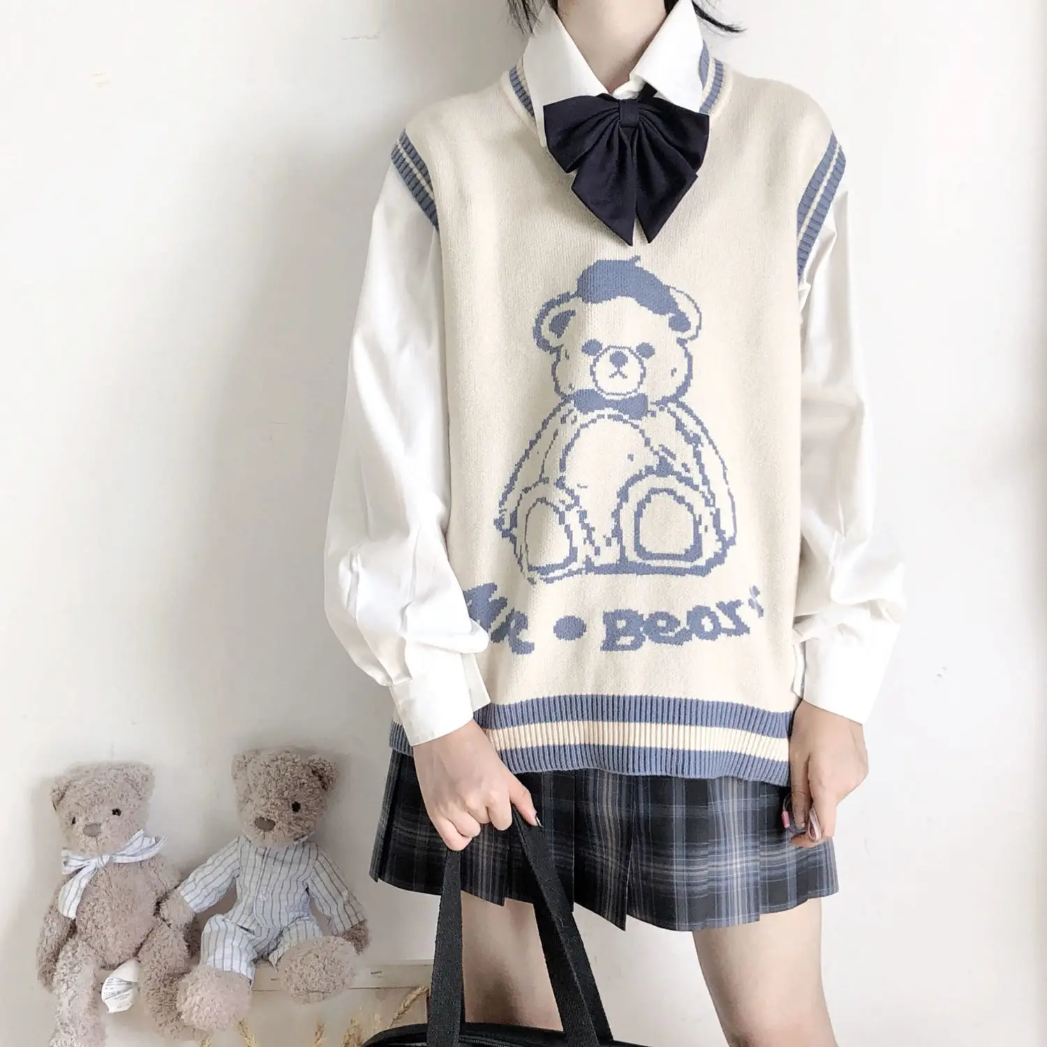 

Cute Bear V-neck JK Sweater Vest Women's Korean Loose Knit College Style Spring and Autumn Vest Harajuku Sweater