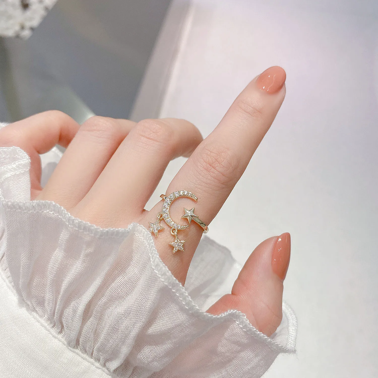 

2021 Korea New Design Fashion Jewelry Exquisite 14K Gold Inlaid Zircon Star Moon Opening Adjustable Female Index Finger Ring