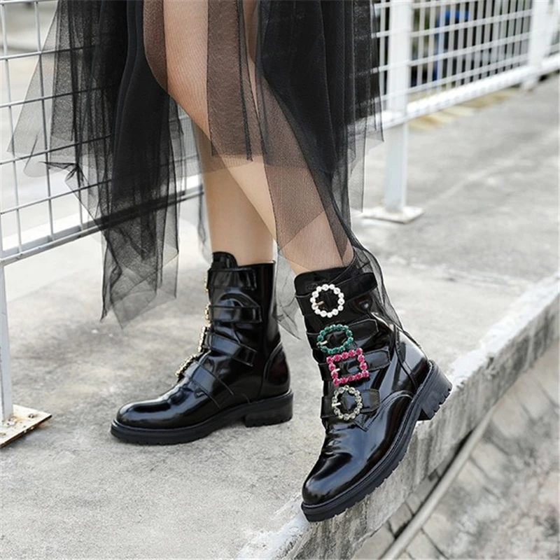 

Luxury Design Women Ankle Ankle Boots Colorful Crystal Buckle Decor Women Short Boots Street Style Women Martin Boots Ankle Boot