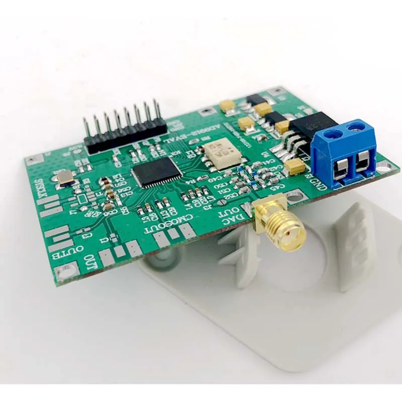 

AD9912 GSPS frequency 1HZ-400MHZ sine wave reflecting DAC output DDS Signal Source Generator Module STC main control board T0843