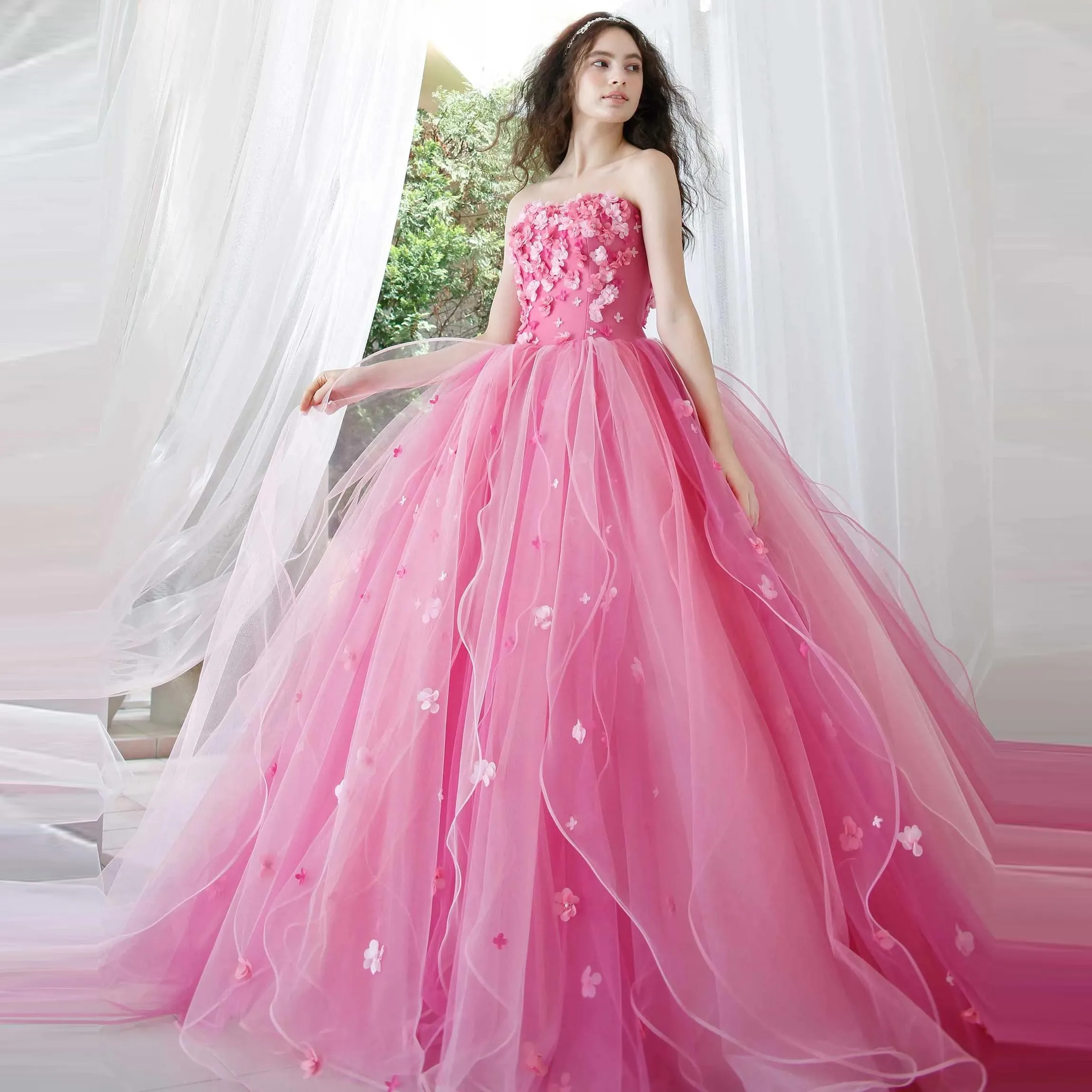 Женское бальное платье из тюля розовое Цветочное без бретелек свадебное органзы