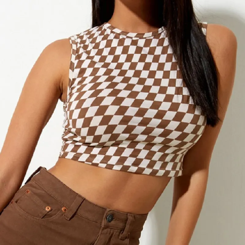 Кроп-Топ женский трикотажный эластичный в рубчик с круглым вырезом и принтом