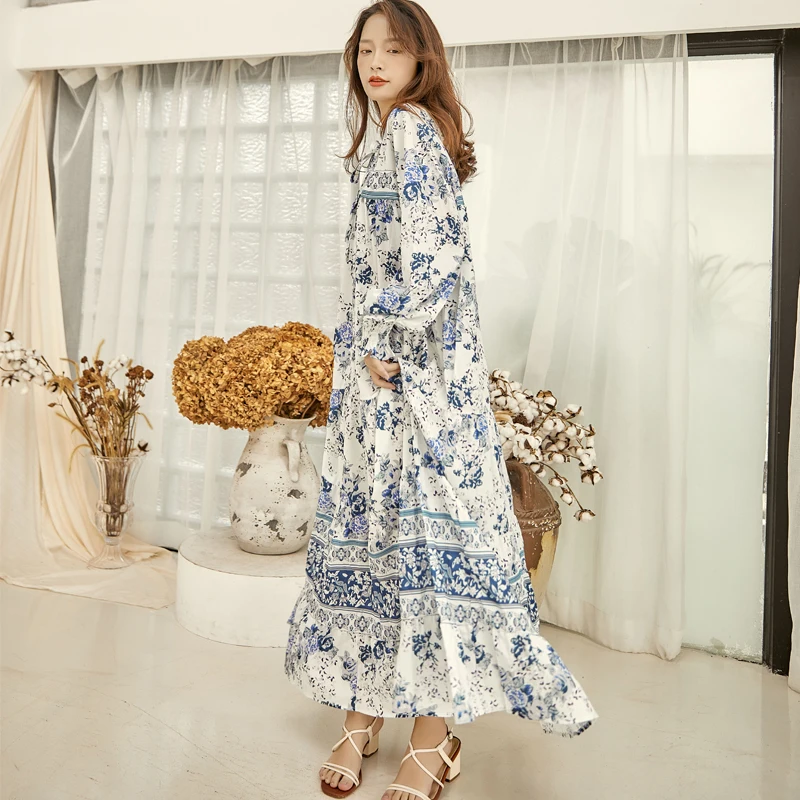 Съемка видео-сцены Осенью нового национального ветра богемное печатное