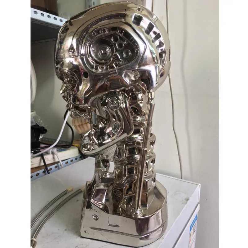 

The Terminator 1:1 Scale 40CM T-800 skull standard electroplate resin edition of hand model furnishing articles Q133