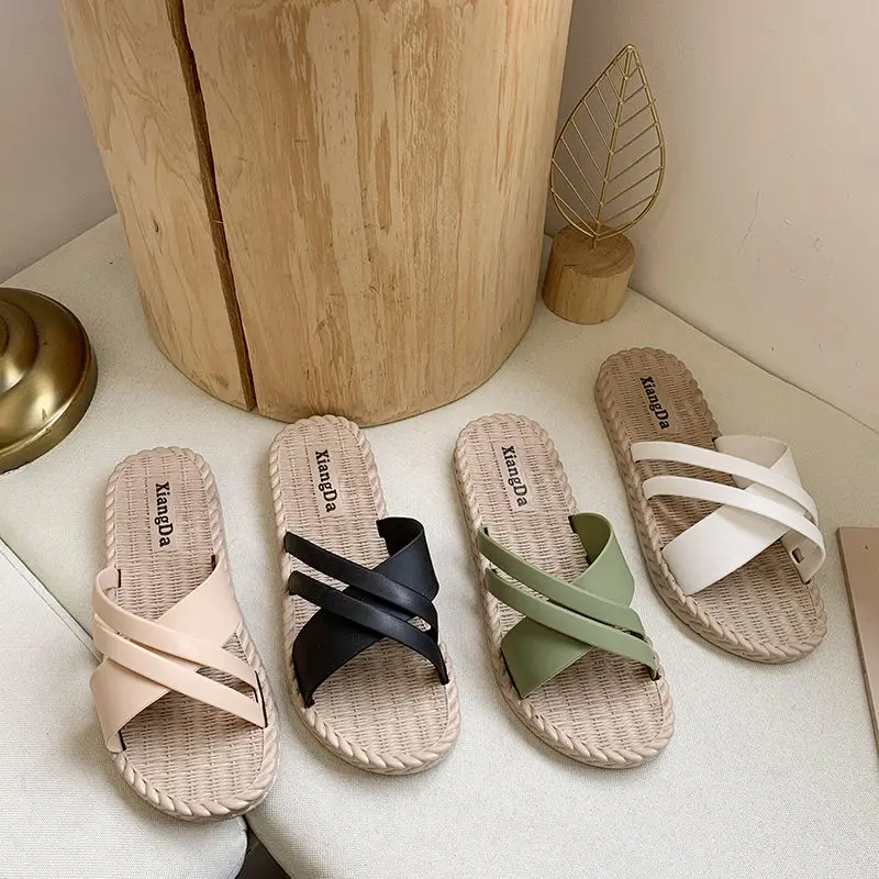 Удобные уникальные женские летние тапочки на плоской подошве модные для покупок