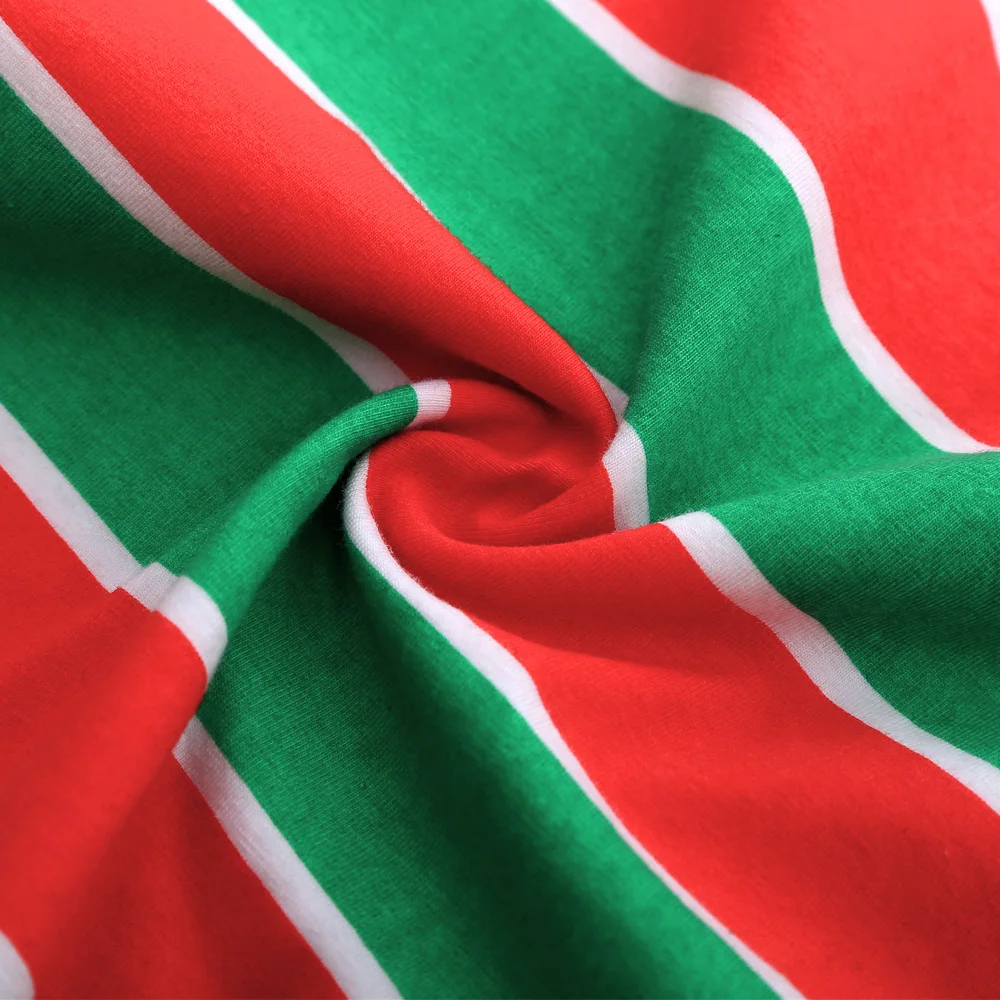 PatPat/удобные одинаковые пижамы в зеленую и красную полоску для всей семьи