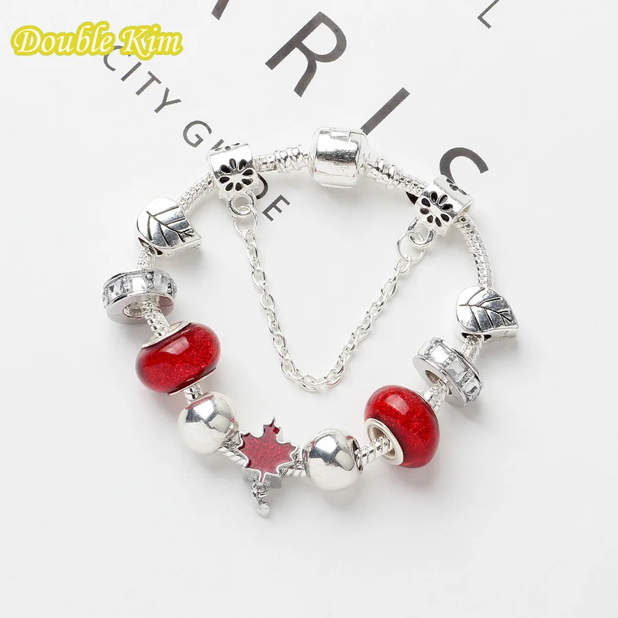 Браслет талисман из сплава с кристаллами красный кленовый лист серебристый цвет