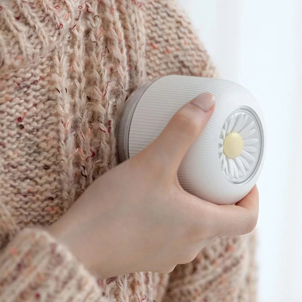 

Cute Little Daisy средство для удаления ворса, 900 мАч, перезаряжаемый триммер для одежды, пеллет, машина, бритва для ткани, удаляет катушки для одежды