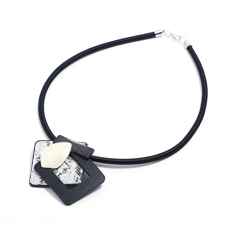 Женская большая акриловая брошь модная квадратная Геометрическая из кожи