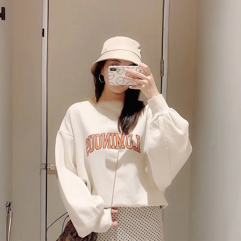 

2021 Spring Casual Drop Shoulder Women Hoodies Chic Letter Print Pattern Design Sweatshirt New Casual Simple Pullover Hoody