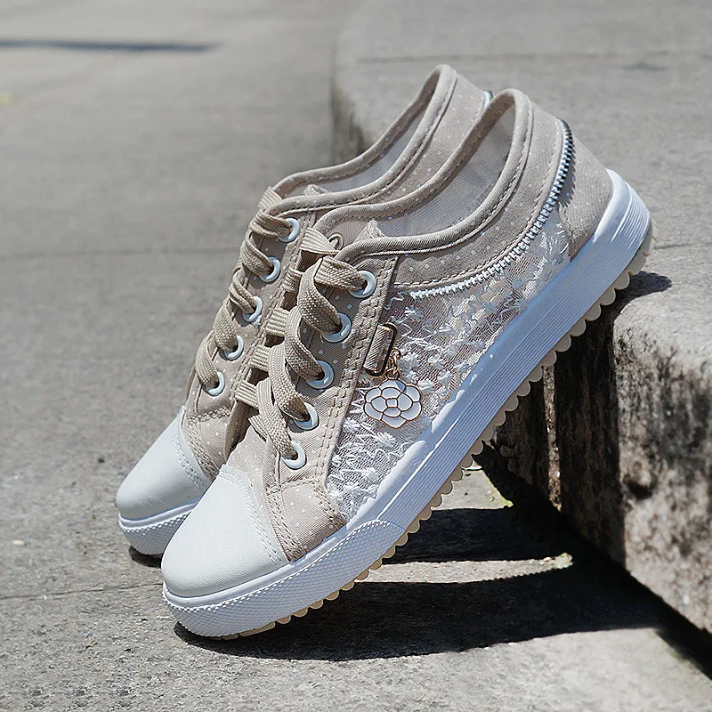 

South Korean version of new women's hollow out denim net in summer 2018 flat bottom casual shoes