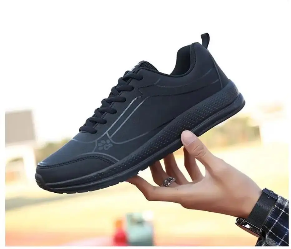 

Men's Leather Non-slip Sneakers Fashion Outdoor Jogging Breathable Shoes Casual Air Cushion Shock Absorption Shoes