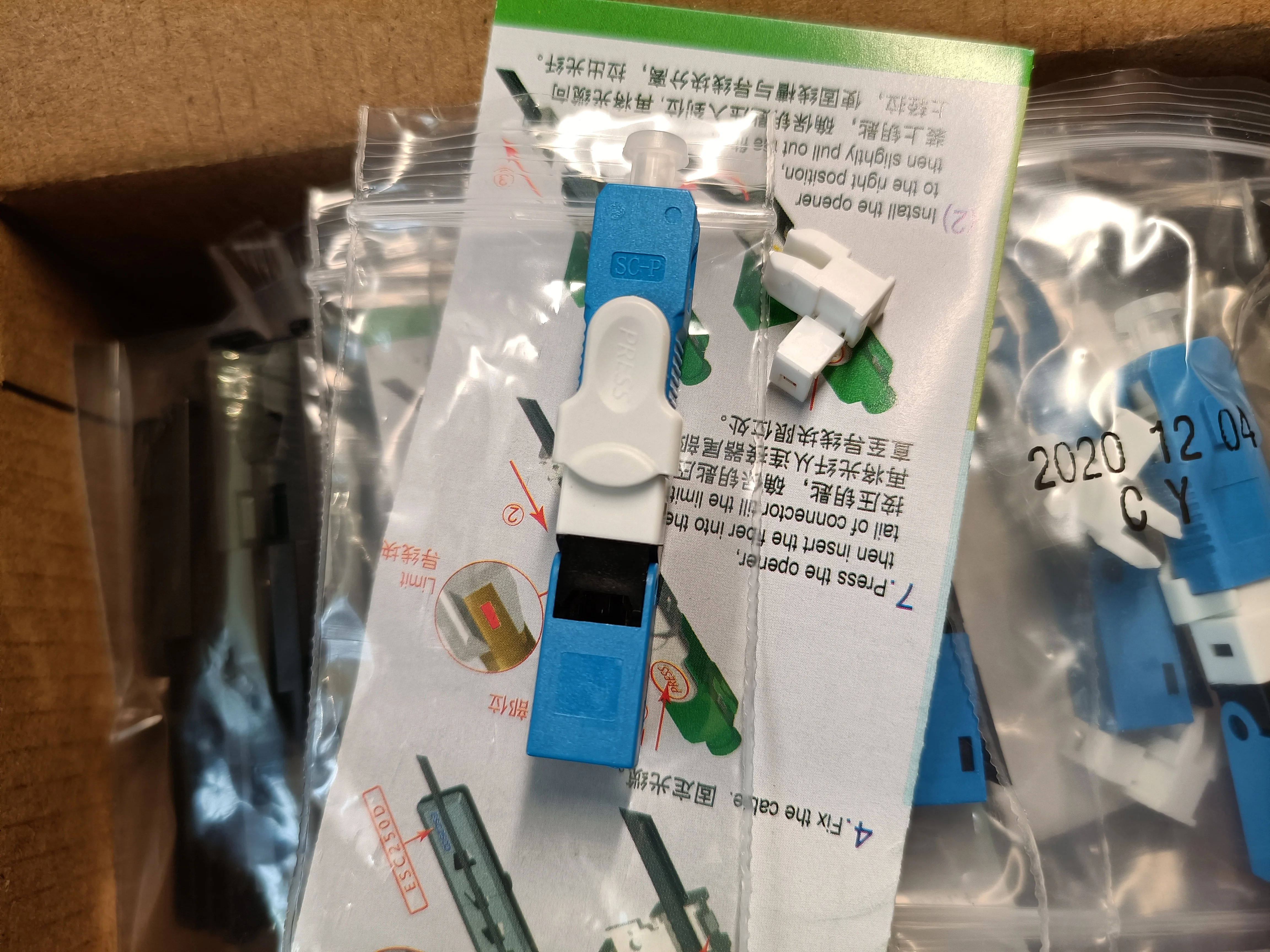 UNIKIT 50/100/200 шт./упаковка FTTH ESC250D APC Одномодовый волоконно-оптический разъем SC для