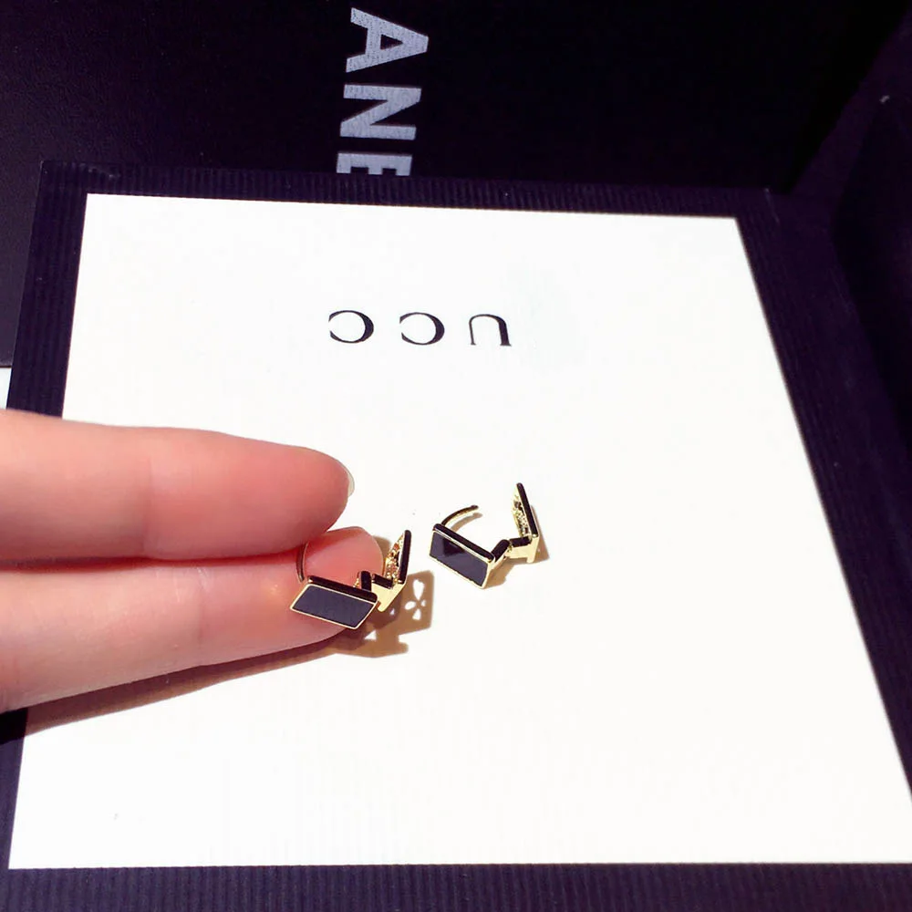 

Ear Jewelry For Women's New Fashion Design Sense Earring Trend Geometric Simplicity Temperament Earring Joker Personality Gift