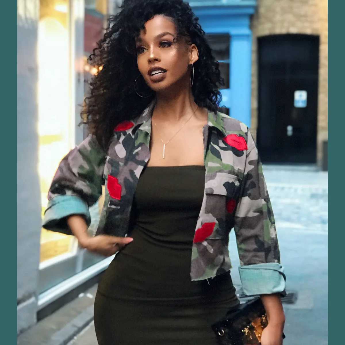 

Camo Bomber Women Jacket Autumn Fashion Long Sleeve Turn-Down Slim Army Green Camouflage Short Coat Military Jacket Plus Size