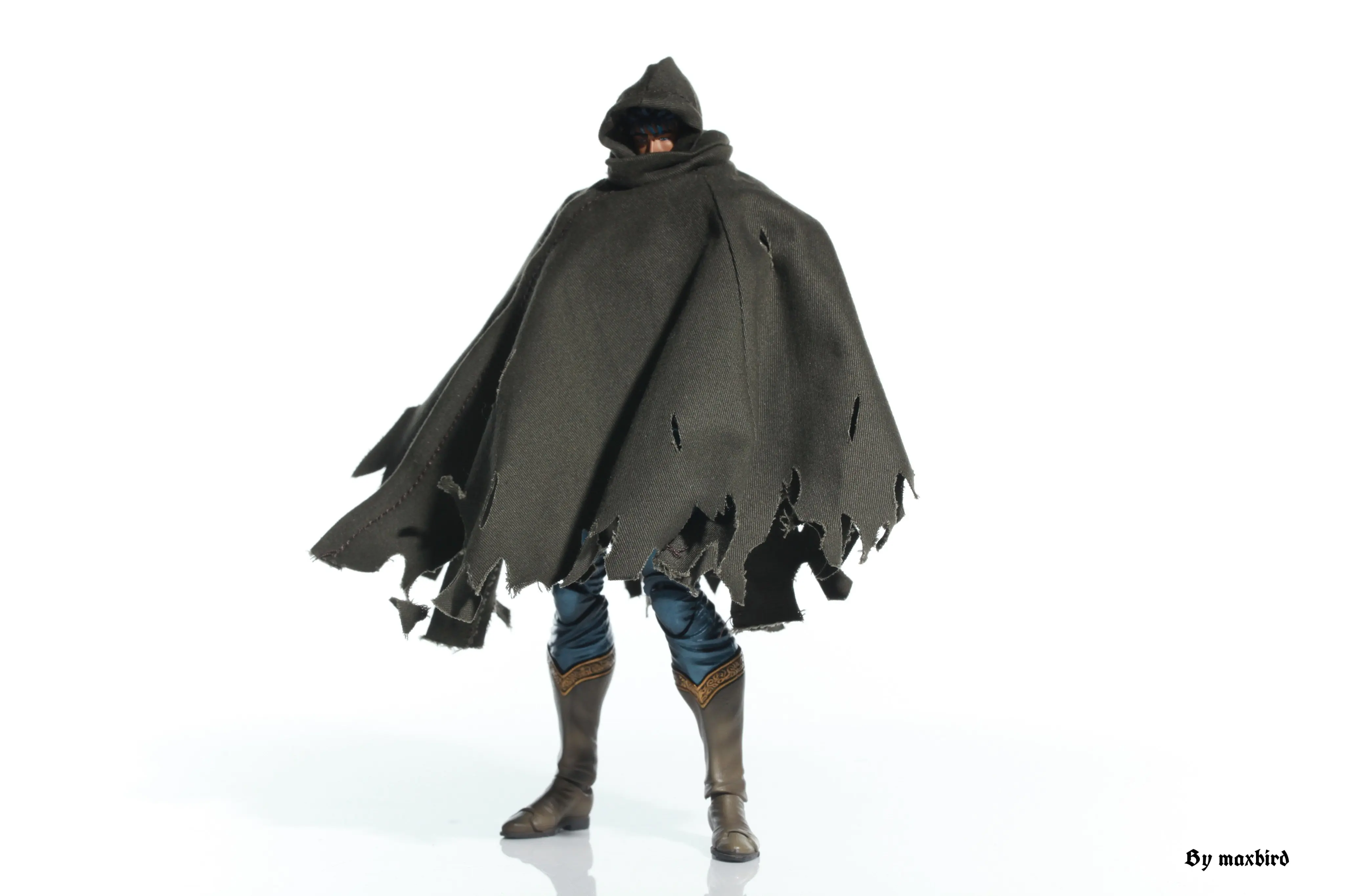 

Custom cape for Medicos SuperActionStatue “Hokuto no Ken” Kenshiro