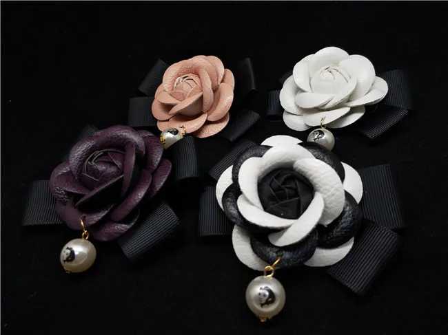IN Stock Female All Match Charm Camellia Flower Brooch Quality Leather Black&White&Rose&Mix Cloth Bow Pearl Women Diy Brooches