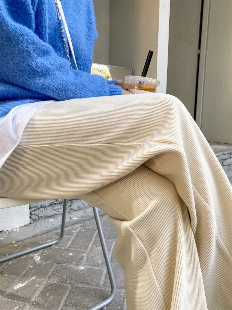 

Женские вельветовые брюки с широкими штанинами, осенне-зимние прямые свободные вельветовые брюки из синели абрикосового цвета с высокой та...