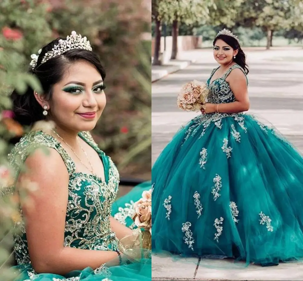 

Peacock Green Ball Gown Quinceanera Dresses 2020 Gold Lace Applique Beaded Sweet 15 16 Birthday Princess Party Formal Wear