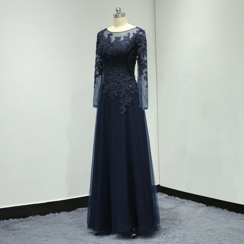 Платье трапеция в пол для матери невесты с длинным рукавом и глубоким круглым