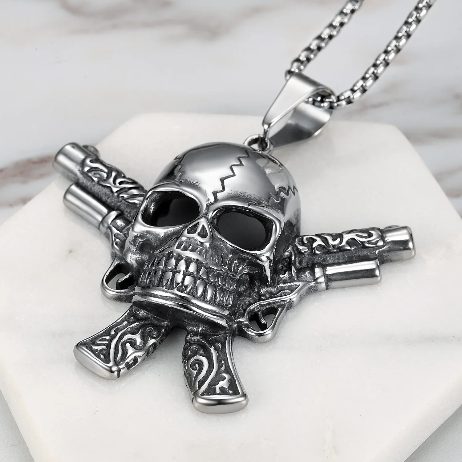 

Megin D Hot Sale Vintage Motorcycle Style Two-gun Skull Stainless Steel Necklaces for Men Father Lover Friend Fashion Gift