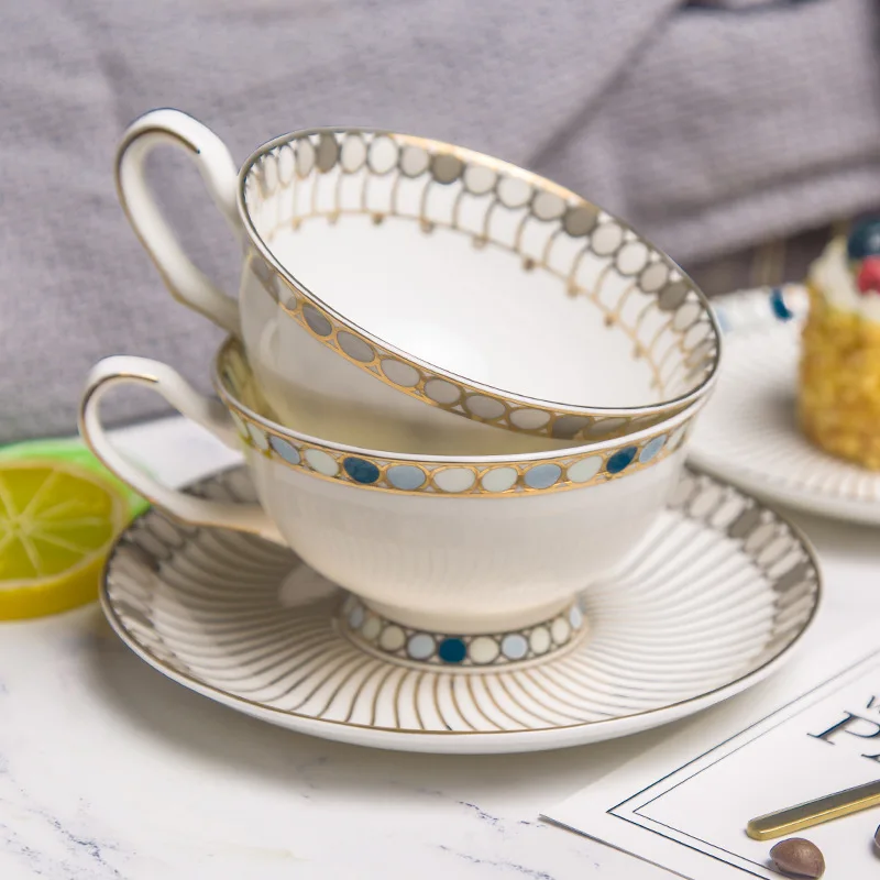 

Многоразовая Роскошная кофейная чашка с тарелкой, Цветочная креативная кружка для эспрессо, ручная роспись, золотой, китайский послеобеден...