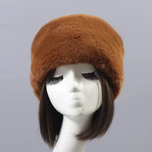 Зимняя шапка-бомбер из искусственного меха кролика рекс