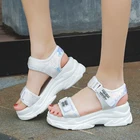 Женские сандалии с пряжкой, черные, Белые пляжные туфли на толстой подошве, новинка удобные сандалии на платформе года, лето 2021